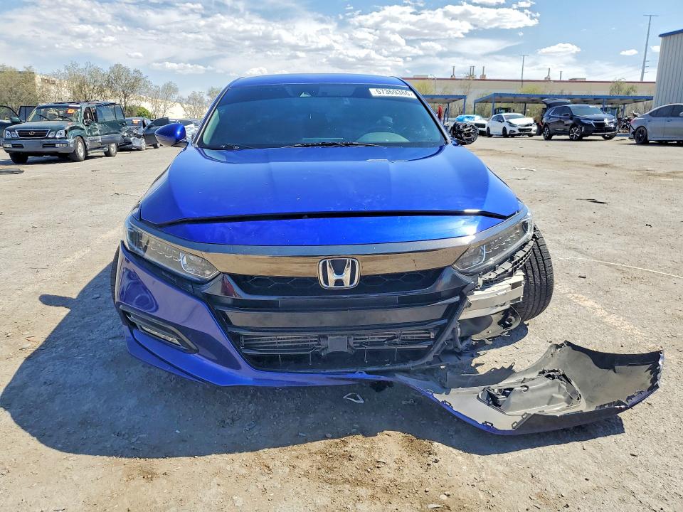 57369386 :رقم المزاد ، 1HGCV1F37JA025450 vin ، 2018 Honda Accord مزاد بيع