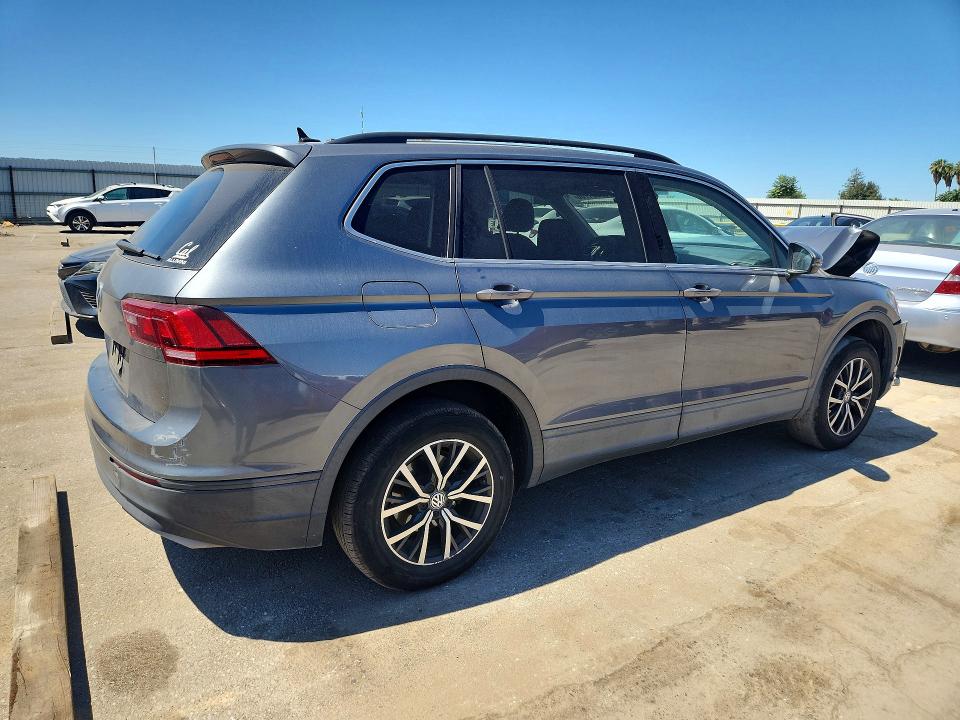 57091706 :رقم المزاد ، 3VV3B7AX2KM121643 vin ، 2019 Volkswagen Tiguan مزاد بيع