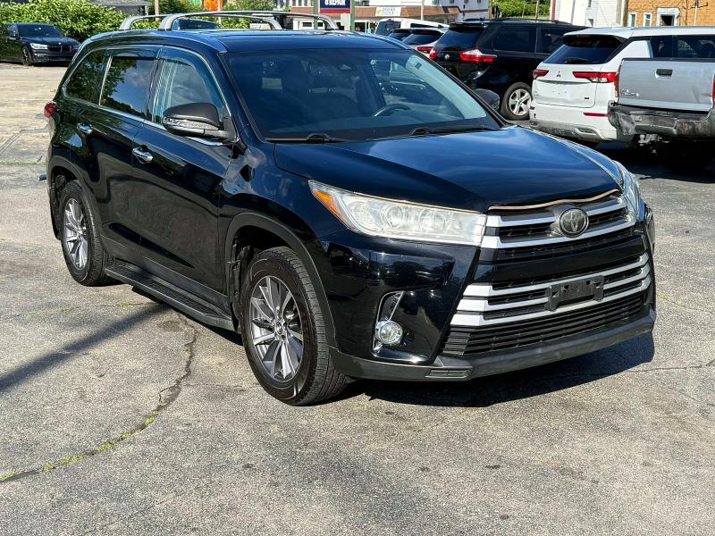 Aukcja sprzedaży 2019 Toyota Highlander, vin: 5TDJZRFH4KS582650, numer aukcji: 59082966