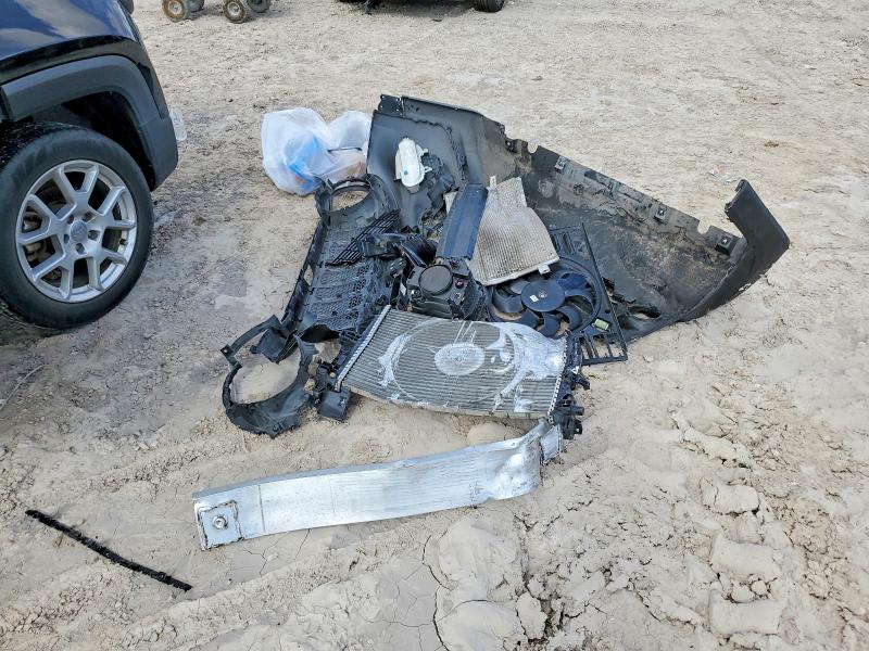 55114616 :رقم المزاد ، ZACNJCBB3MPM95875 vin ، 2021 Jeep Renegade مزاد بيع