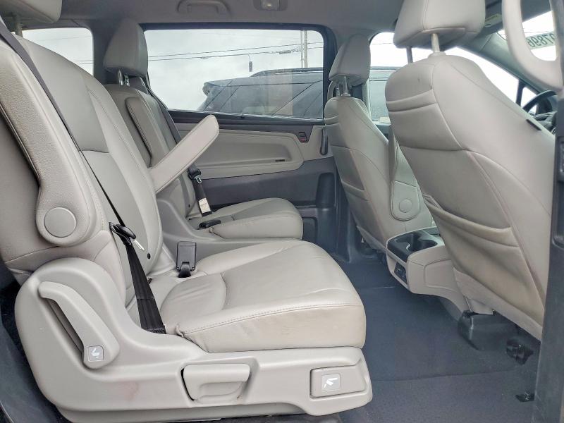 56397896 :رقم المزاد ، 5FNRL6H81KB118395 vin ، 2019 Honda Odyssey مزاد بيع
