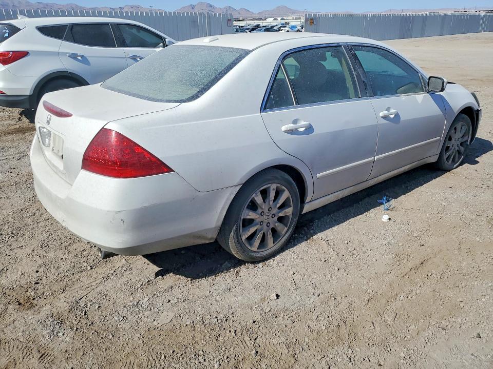 48535076 :رقم المزاد ، 1HGCM66567A017964 vin ، 2007 Honda Accord مزاد بيع