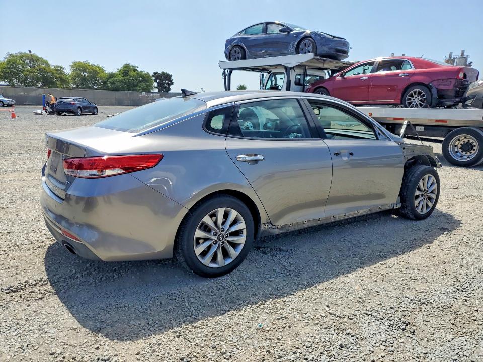 58155076 :رقم المزاد ، 5XXGU4L37JG272075 vin ، 2018 Kia Optima مزاد بيع