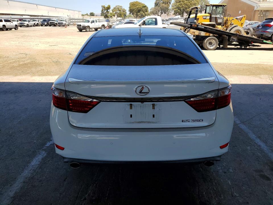57047716 :رقم المزاد ، JTHBK1GG9F2180019 vin ، 2015 Lexus Es مزاد بيع