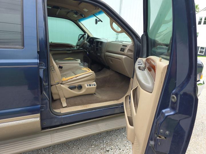 Продажа на аукционе авто 2002 Ford Excursion, vin: 1FMSU43F22ED08096, номер лота: 56860446