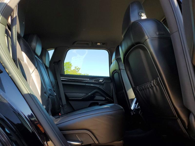 52141386 :رقم المزاد ، WP1AA2A2XBLA06420 vin ، 2011 Porsche Cayenne مزاد بيع