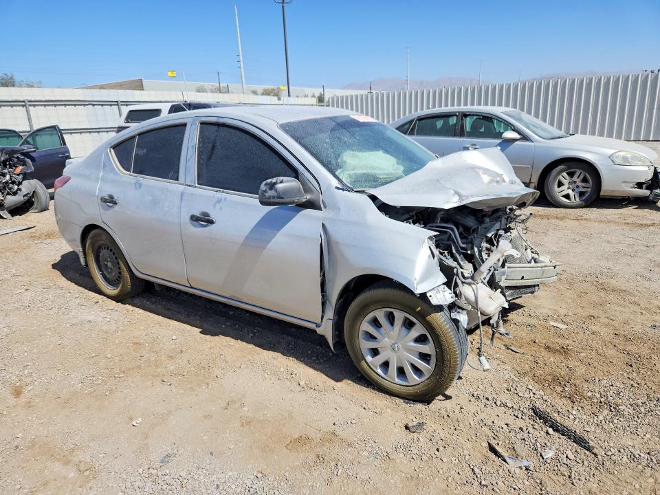 49180406 :رقم المزاد ، 3N1CN7AP2DL864062 vin ، 2013 Nissan Versa مزاد بيع