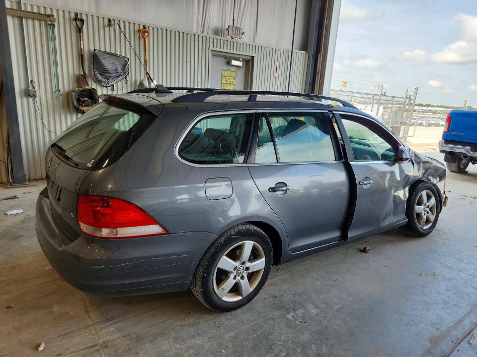 58062196 :رقم المزاد ، 3VWPM71K59M282753 vin ، 2009 Volkswagen Jetta مزاد بيع