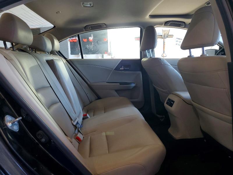55818016 :رقم المزاد ، 1HGCR2F8XFA013404 vin ، 2015 Honda Accord مزاد بيع
