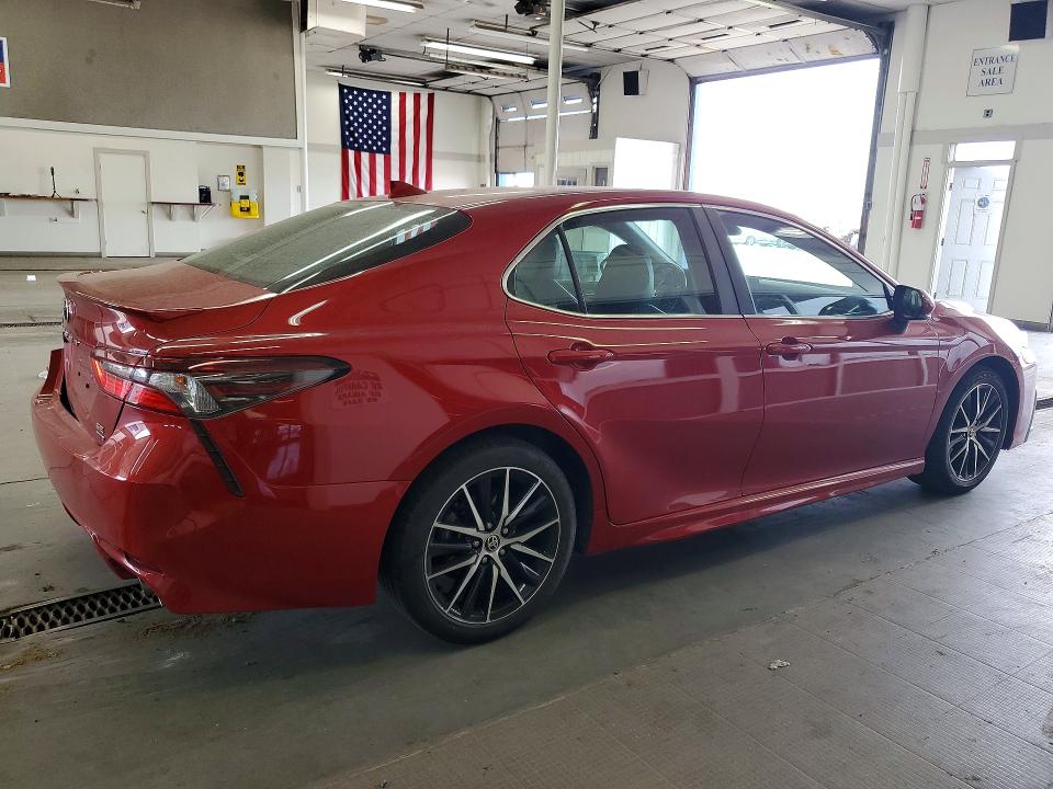 Продаж на аукціоні авто 2021 Toyota Camry, vin: 4T1G11BK8MU023228, номер лоту: 56784556