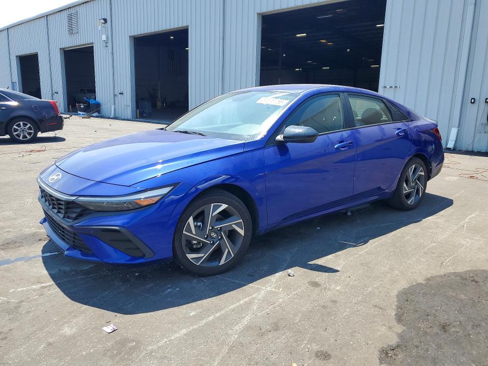 2025 Hyundai Elantra მანქანა იყიდება აუქციონზე, vin: KMHLM4DG0SU875229, აუქციონის ნომერი: 57318156
