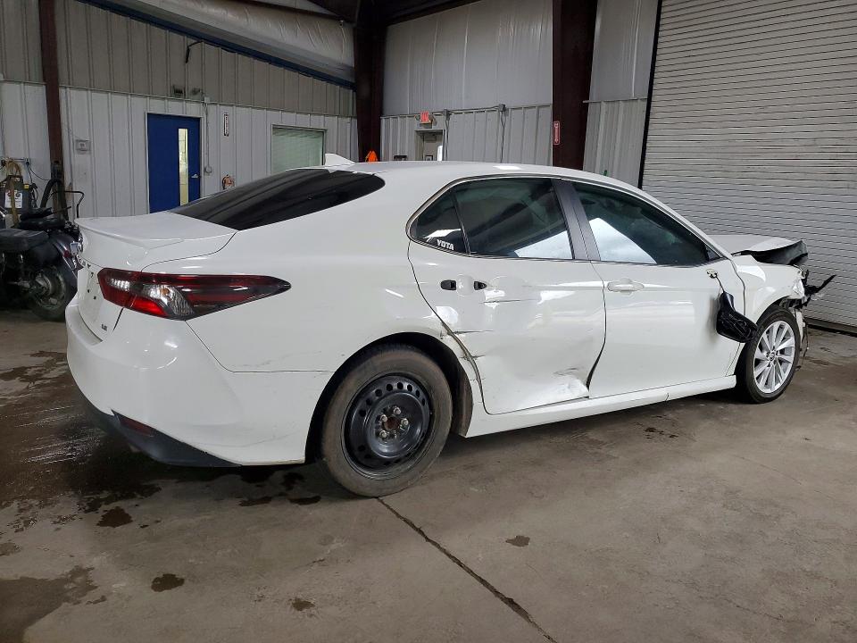 2022 Toyota Camry მანქანა იყიდება აუქციონზე, vin: 4T1C11AK1NU054712, აუქციონის ნომერი: 56160056