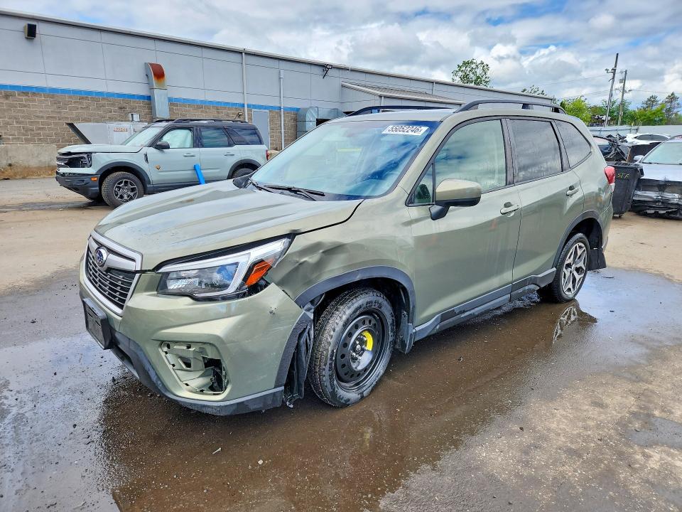 55052246 :رقم المزاد ، JF2SKAJCXMH576320 vin ، 2021 Subaru Forester مزاد بيع