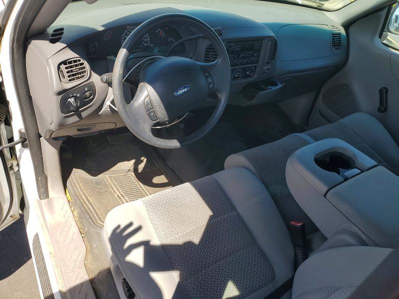 57719296 :رقم المزاد ، 1FTRX17W02NB82565 vin ، 2002 Ford F-150 مزاد بيع