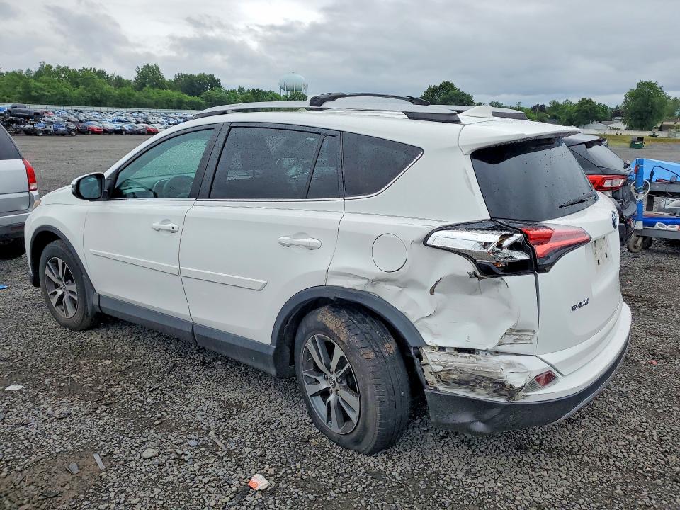 Продажа на аукционе авто 2018 Toyota Rav4, vin: 2T3RFREVXJW811266, номер лота: 58299026