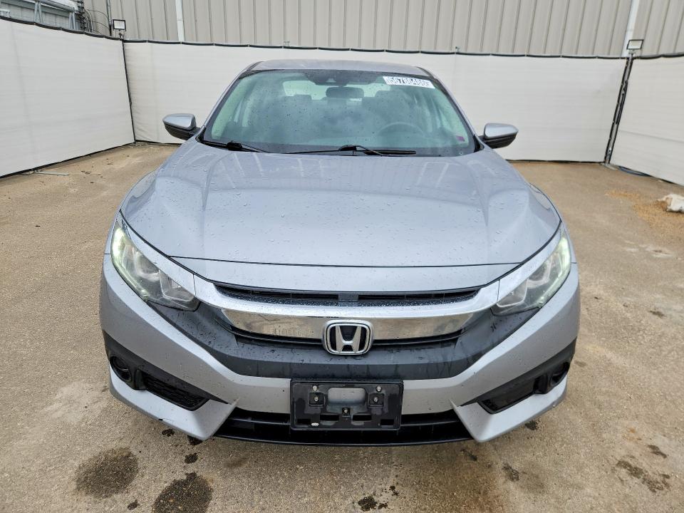 56786486 :رقم المزاد ، 2HGFC2F61JH017171 vin ، 2018 Honda Civic مزاد بيع