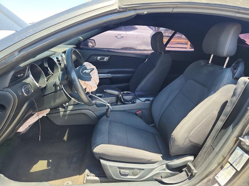 55722386 :رقم المزاد ، 1FATP8EM1F5427403 vin ، 2015 Ford Mustang مزاد بيع