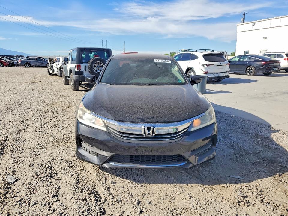 Продажа на аукционе авто 2017 Honda Accord, vin: 1HGCR2F36HA062154, номер лота: 57751886