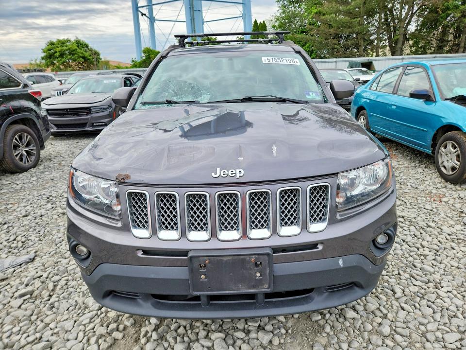 57852196 :رقم المزاد ، 1C4NJDEB7HD191151 vin ، 2017 Jeep Compass مزاد بيع