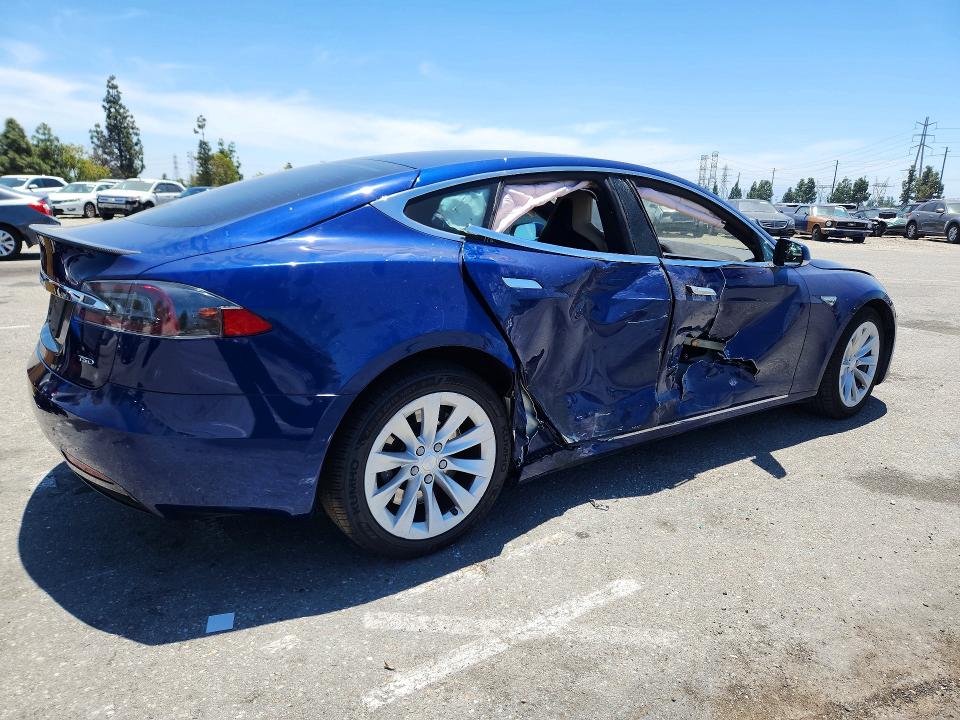 Продаж на аукціоні авто 2016 Tesla Model S, vin: 5YJSA1E2XGF143135, номер лоту: 56540926