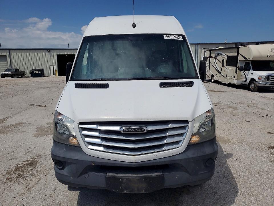 2017 Freightliner Sprinter მანქანა იყიდება აუქციონზე, vin: WDYPE8CD5HP520568, აუქციონის ნომერი: 56792426