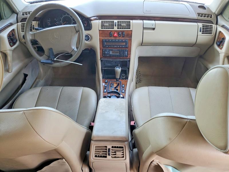 55904366 :رقم المزاد ، WDBJF25H8XA825025 vin ، 1999 Mercedes-benz E مزاد بيع