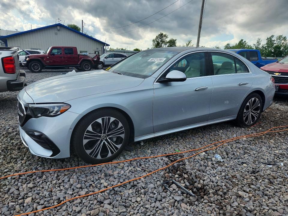 58721266 :رقم المزاد ، W1KLF6BB4SA102398 vin ، 2025 Mercedes-benz E مزاد بيع