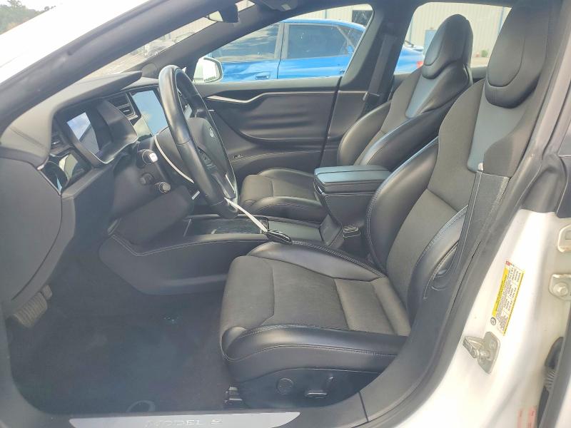 56666276 :رقم المزاد ، 5YJSA1E24JF281793 vin ، 2018 Tesla Model S مزاد بيع