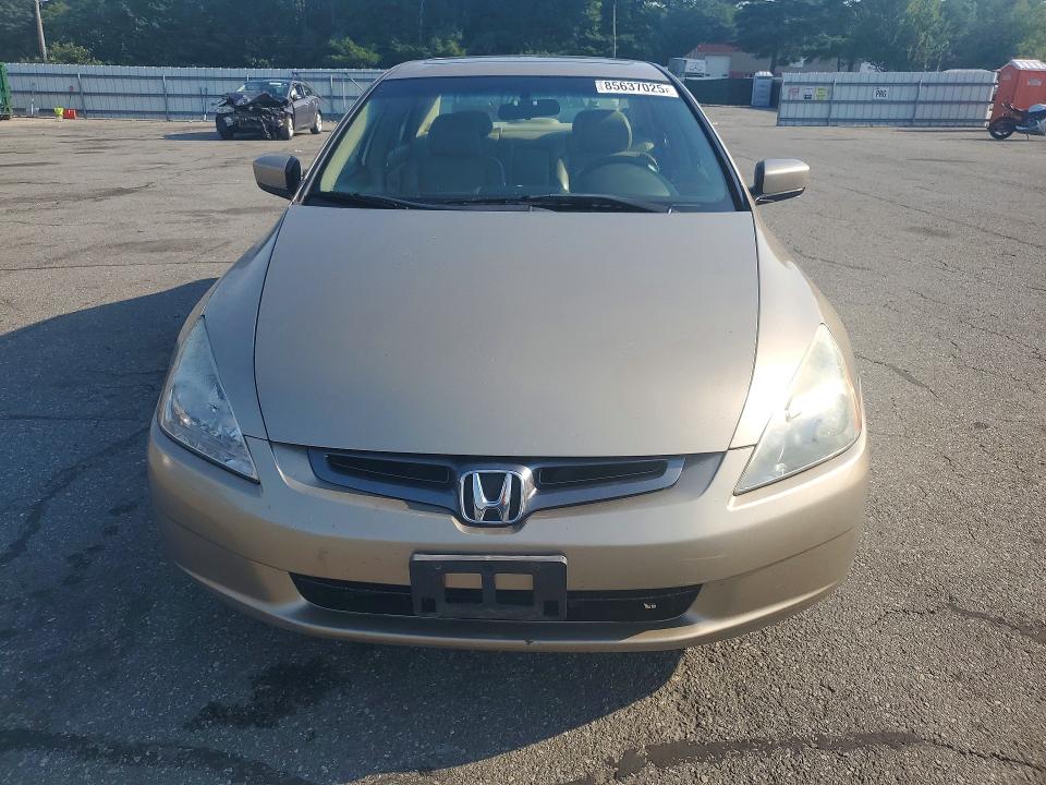 85637025 :رقم المزاد ، 1HGCM66525A038369 vin ، 2005 Honda Accord مزاد بيع