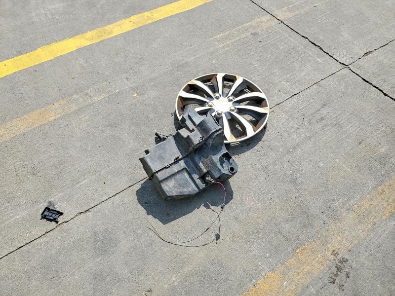 2015 Nissan Altima მანქანა იყიდება აუქციონზე, vin: 1N4AL3AP3FC413861, აუქციონის ნომერი: 57046006