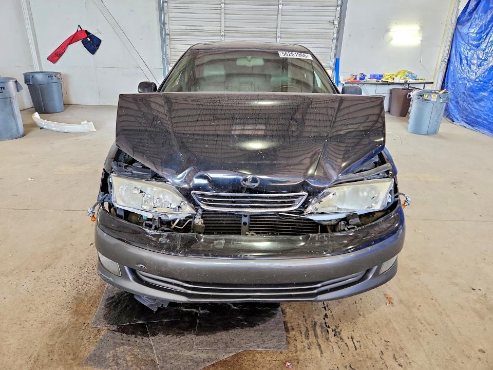 56261966 :رقم المزاد ، JT8BF28G310298113 vin ، 2001 Lexus Es مزاد بيع