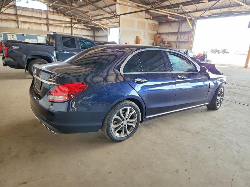 58845886 :رقم المزاد ، 55SWF4KB1GU133794 vin ، 2016 Mercedes-benz C مزاد بيع