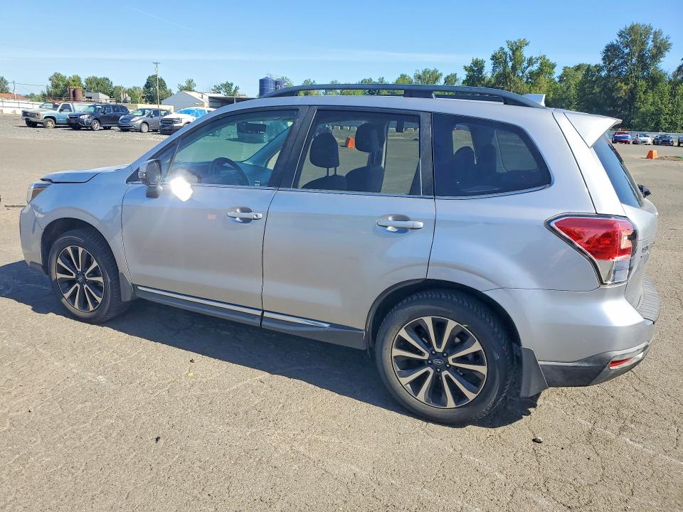 58119866 :رقم المزاد ، JF2SJGTC1HH402919 vin ، 2017 Subaru Forester مزاد بيع