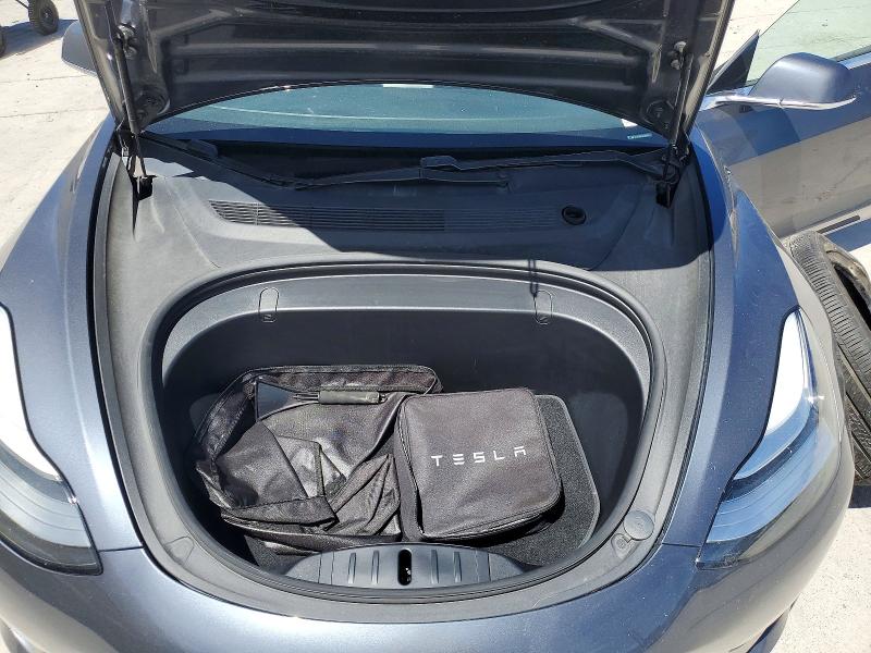 Продажа на аукционе авто 2018 Tesla Model 3, vin: 5YJ3E1EB5JF093180, номер лота: 57569146