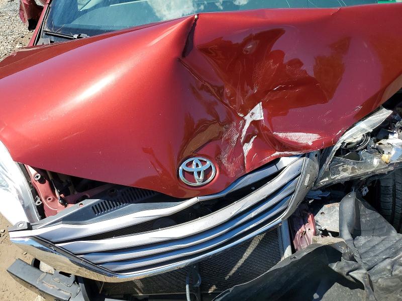 57550756 :رقم المزاد ، 5TDYK3DCXFS655159 vin ، 2015 Toyota Sienna مزاد بيع