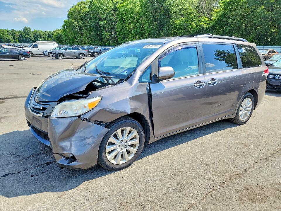 Auction sale of the 2013 Toyota Sienna, vin: 5TDDK3DC0DS050398, lot number: 57167066