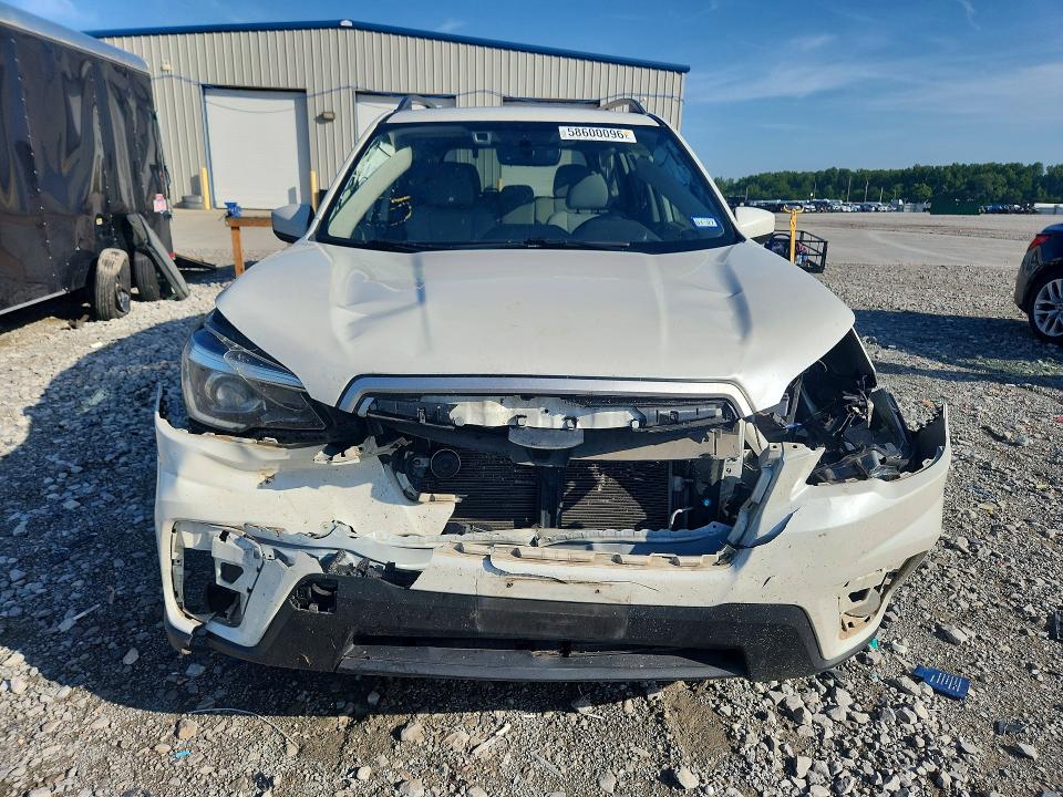 Продаж на аукціоні авто 2019 Subaru Forester, vin: JF2SKAEC2KH443039, номер лоту: 58600096