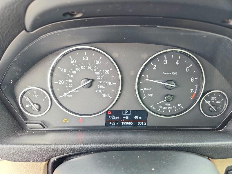 55709796 :رقم المزاد ، WBA8A9C5XJAH14726 vin ، 2018 Bmw 320 مزاد بيع