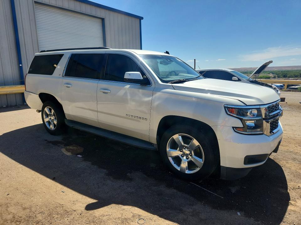 56655836 :رقم المزاد ، 1GNSCJKC2FR303807 vin ، 2015 Chevrolet Suburban مزاد بيع
