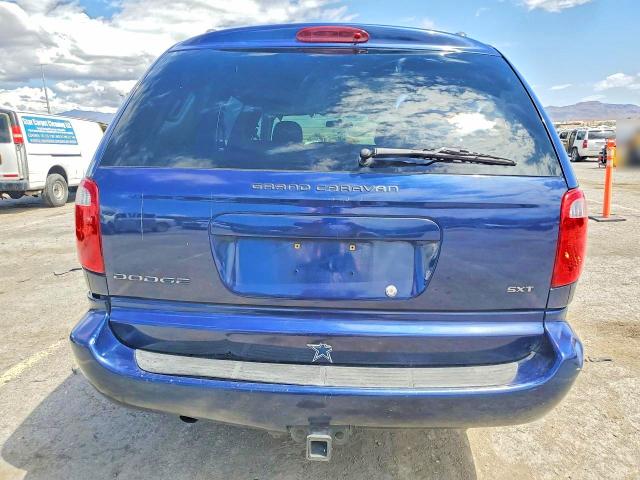 2005 Dodge Grand Caravan მანქანა იყიდება აუქციონზე, vin: 2D4GP44L75R511291, აუქციონის ნომერი: 55335266