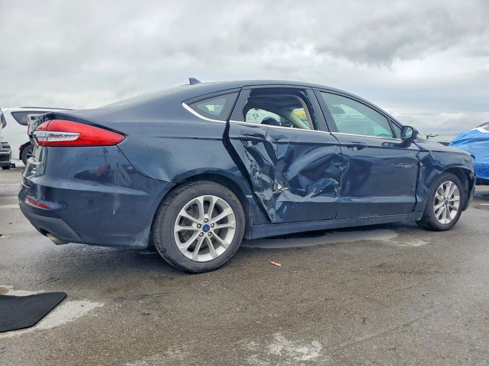 Продажа на аукционе авто 2020 Ford Fusion, vin: 3FA6P0HD0LR225199, номер лота: 57870486