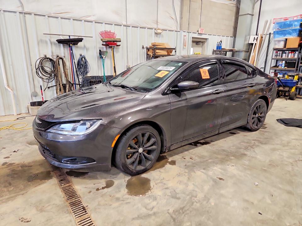55838626 :رقم المزاد ، 1C3CCCBG6FN605138 vin ، 2015 Chrysler 200 مزاد بيع