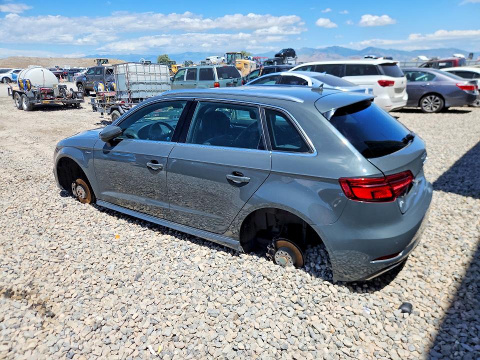 Продажа на аукционе авто 2018 Audi A3, vin: WAUSPBFF6JA057209, номер лота: 56489206