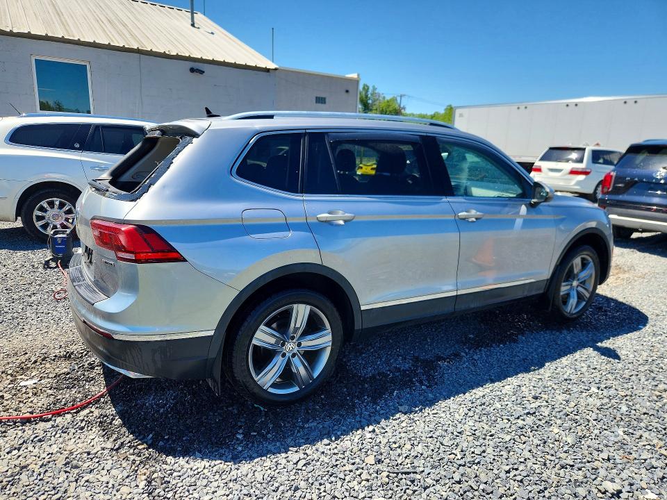 Продажа на аукционе авто 2020 Volkswagen Tiguan, vin: 3VV2B7AXXLM102593, номер лота: 58421606