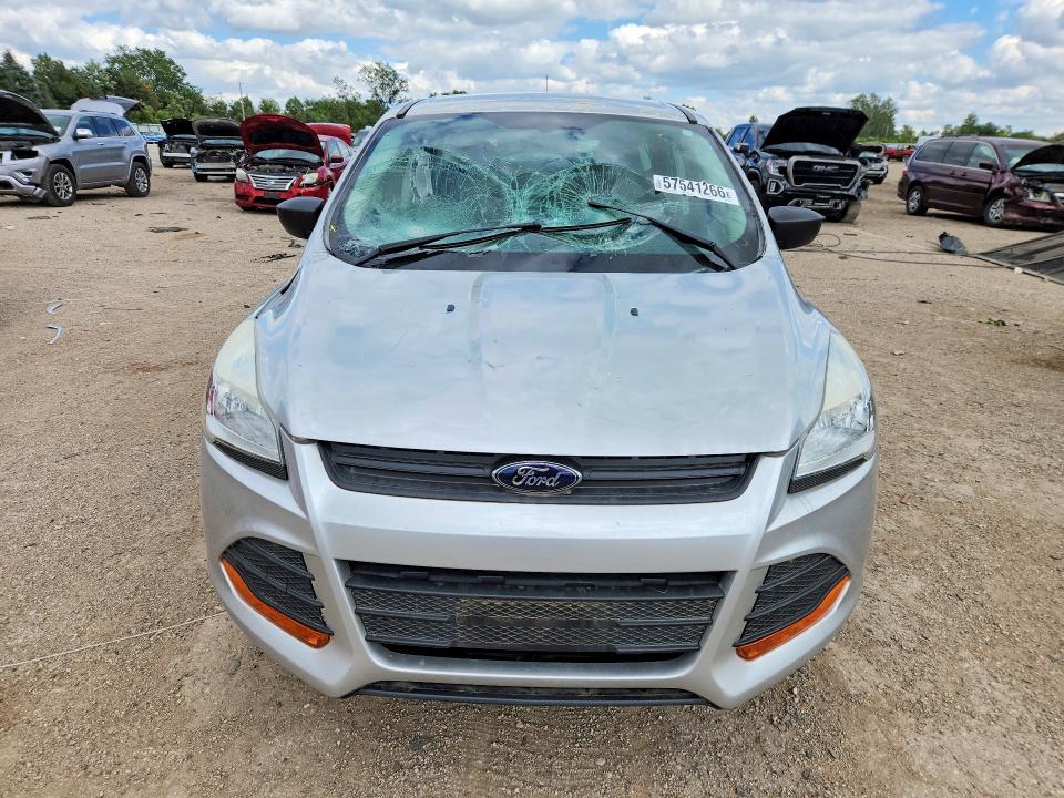 2013 Ford Escape მანქანა იყიდება აუქციონზე, vin: 1FMCU0F73DUC10348, აუქციონის ნომერი: 57541266
