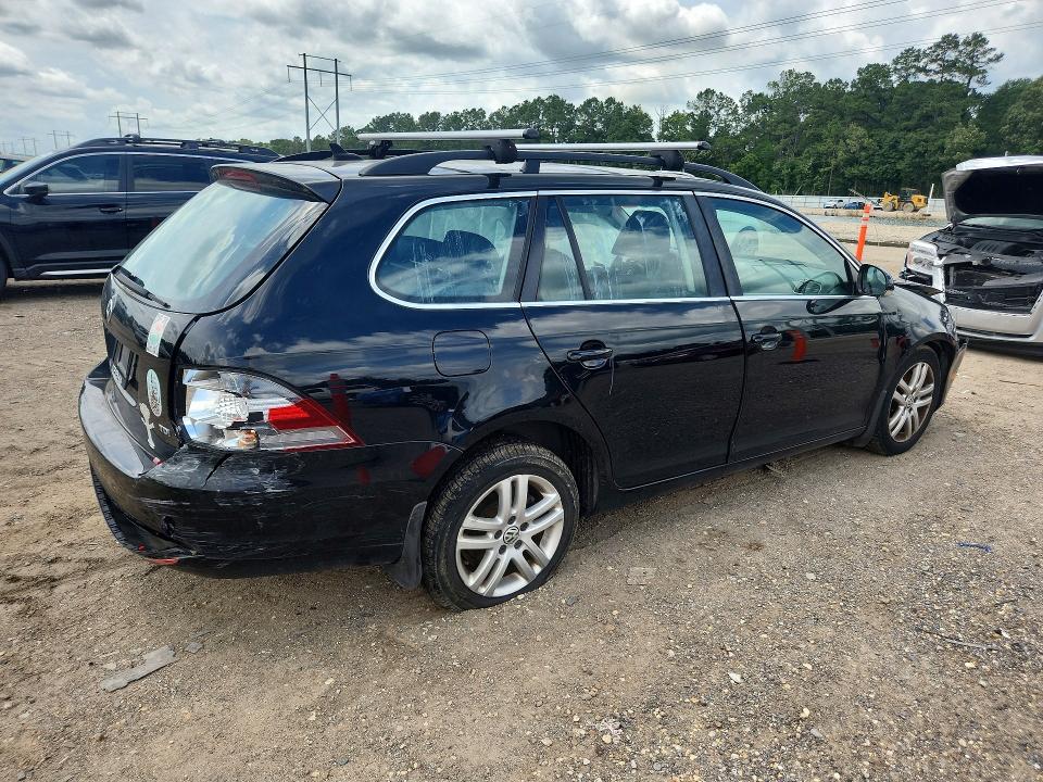 55928266 :رقم المزاد ، 3VWML7AJ4DM696404 vin ، 2013 Volkswagen Jetta مزاد بيع