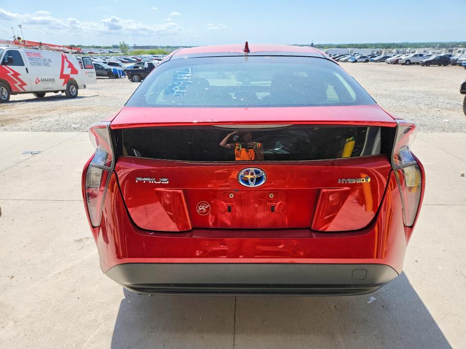58603726 :رقم المزاد ، JTDKBRFU5H3054230 vin ، 2017 Toyota Prius مزاد بيع