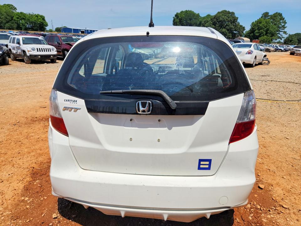 55920236 :رقم المزاد ، JHMGE8G32DC015441 vin ، 2013 Honda Fit مزاد بيع