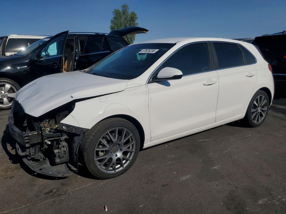 Продаж на аукціоні авто 2018 Hyundai Elantra Gt, vin: KMHH35LE8JU031663, номер лоту: 57625236