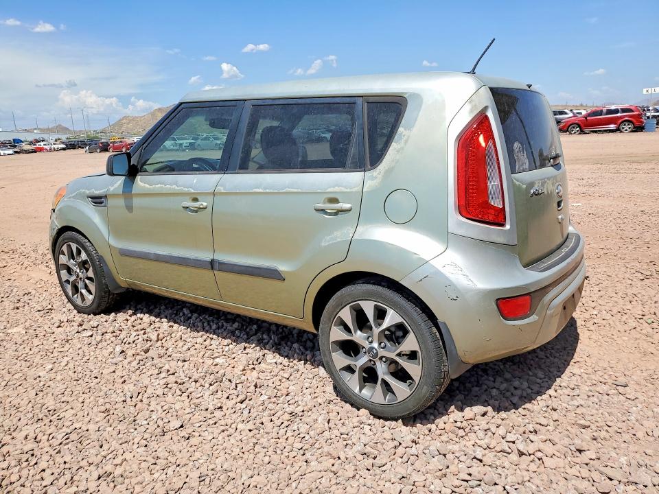 2013 Kia Soul მანქანა იყიდება აუქციონზე, vin: KNDJT2A62D7603975, აუქციონის ნომერი: 57081536